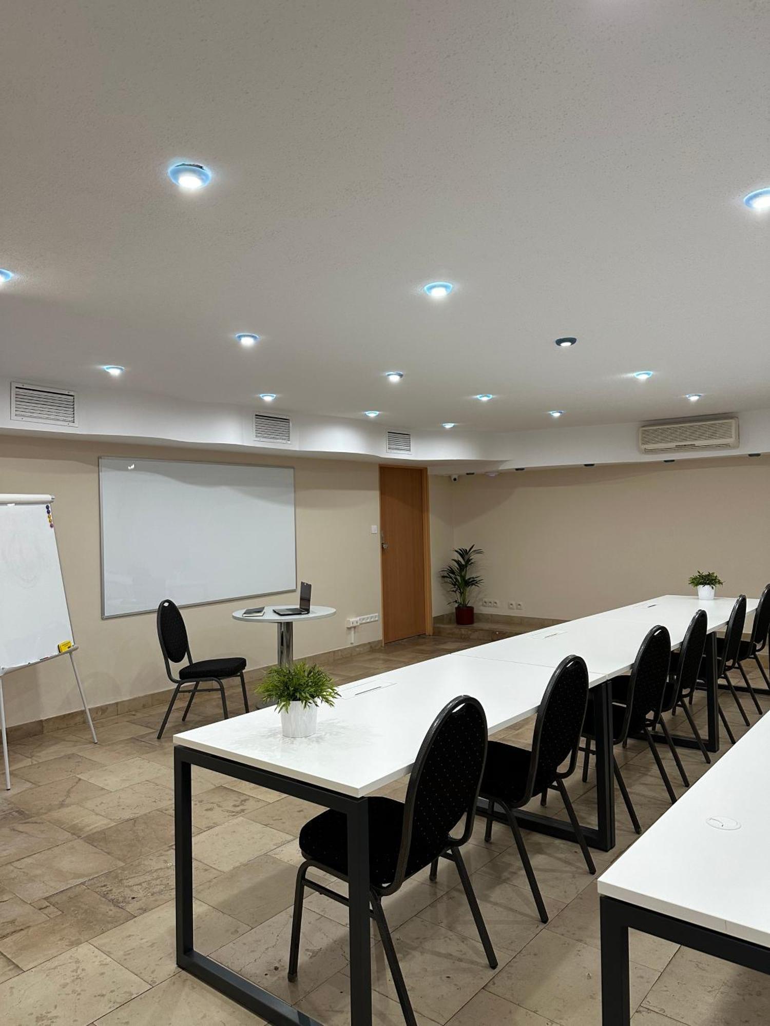 Hotel Victory Home Βαρσοβία Εξωτερικό φωτογραφία