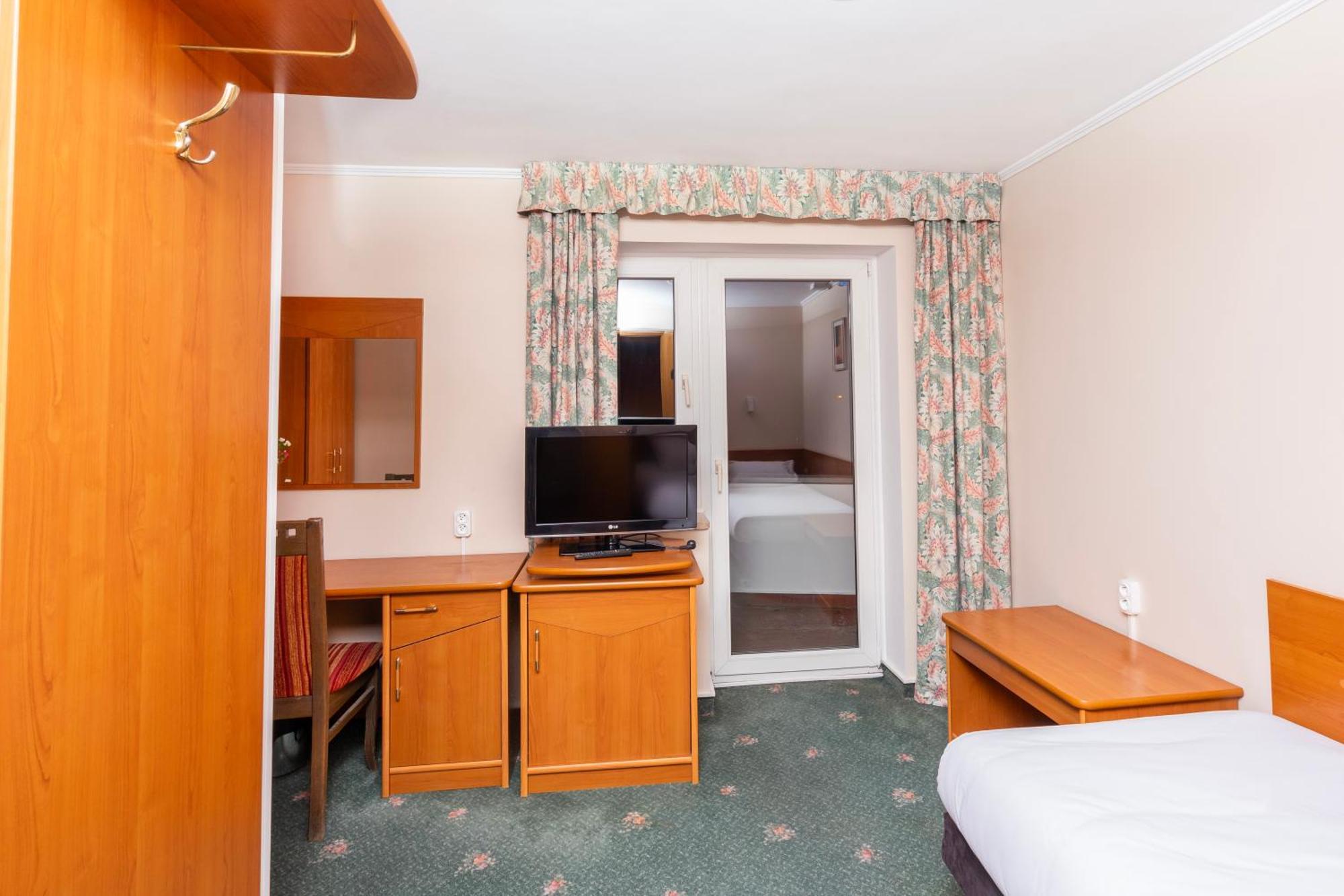 Hotel Victory Home Βαρσοβία Εξωτερικό φωτογραφία