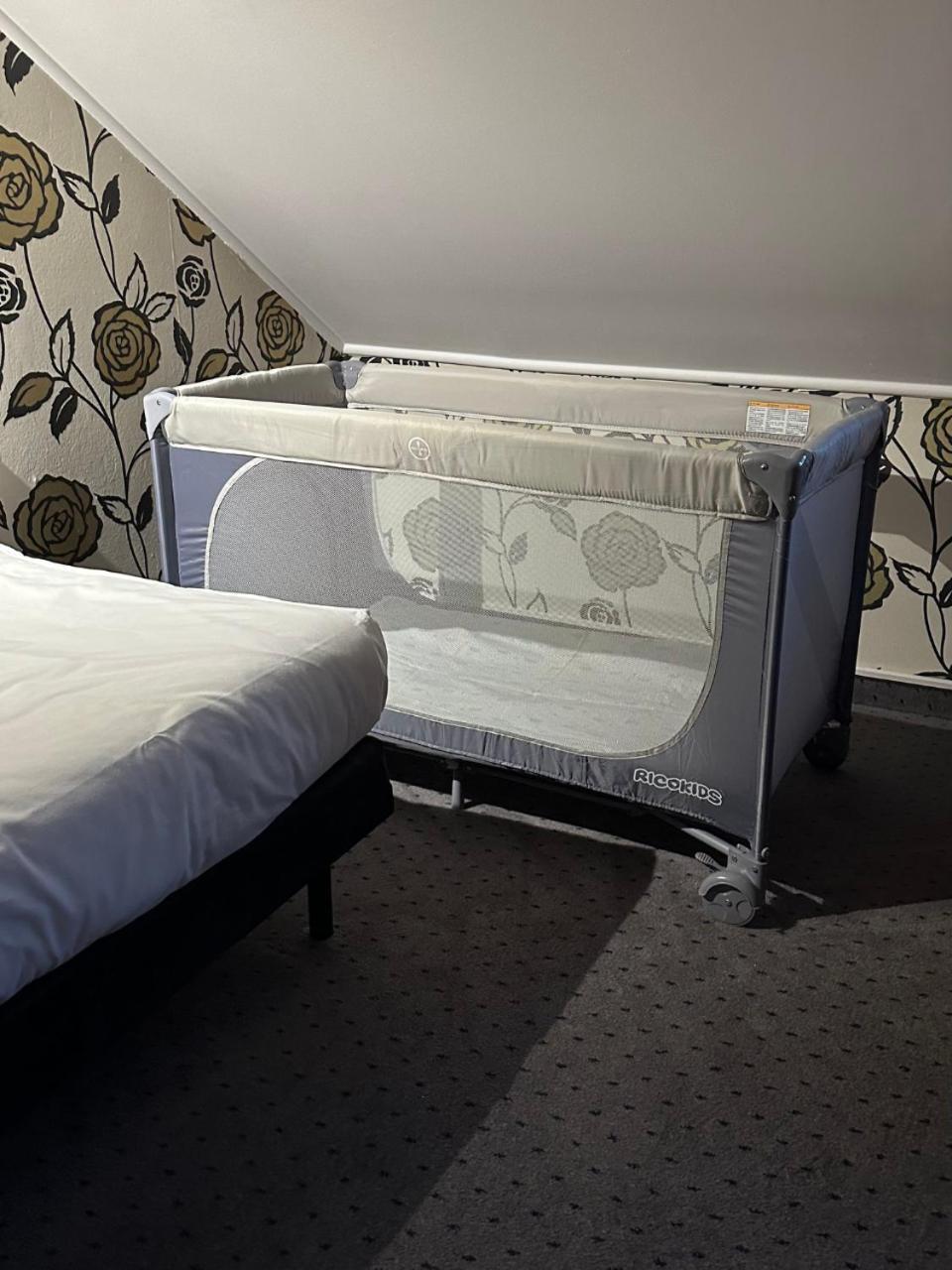 Hotel Victory Home Βαρσοβία Εξωτερικό φωτογραφία
